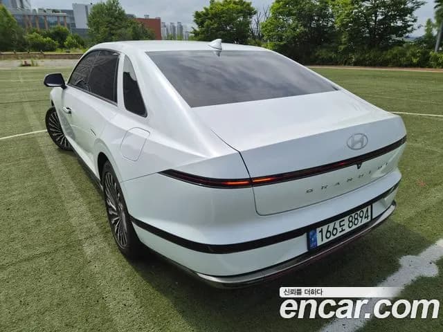 2023 Hyundai Grandeur Hybrid (GN7) Calligraphy Sold VIN KMHN3411BPA002381 – side profile 2023 Hyundai Grandeur Hybrid (GN7) Calligraphy Sold VIN KMHN3411BPA002381 – side profile