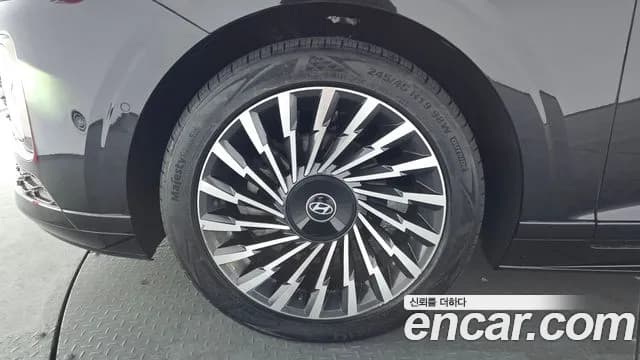2023 Hyundai Grandeur Hybrid (GN7) Calligraphy Sold VIN KMHN3411BPA014721 – photo 16 2023 Hyundai Grandeur Hybrid (GN7) Calligraphy Sold VIN KMHN3411BPA014721 – photo 16