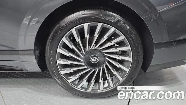 2023 Hyundai Grandeur Hybrid (GN7) Calligraphy Sold VIN KMHN3411BPA026682 – side profile 2023 Hyundai Grandeur Hybrid (GN7) Calligraphy Sold VIN KMHN3411BPA026682 – side profile
