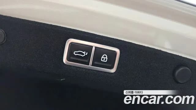 2023 Hyundai Grandeur Hybrid (GN7) Calligraphy Sold VIN KMHN3411BPA028687 – dashboard 2023 Hyundai Grandeur Hybrid (GN7) Calligraphy Sold VIN KMHN3411BPA028687 – dashboard