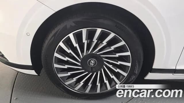 2023 Hyundai Grandeur Hybrid (GN7) Calligraphy Sold VIN KMHN3411BPA029500 – photo 17 2023 Hyundai Grandeur Hybrid (GN7) Calligraphy Sold VIN KMHN3411BPA029500 – photo 17