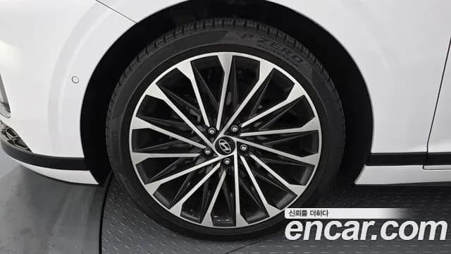 2023 Hyundai Grandeur Hybrid (GN7) Calligraphy Sold VIN KMHN3411BPA037076 – photo 12 2023 Hyundai Grandeur Hybrid (GN7) Calligraphy Sold VIN KMHN3411BPA037076 – photo 12