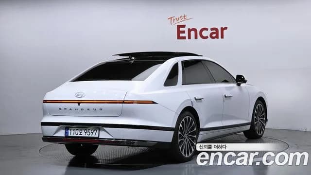 2023 Hyundai Grandeur Hybrid (GN7) Calligraphy Sold VIN KMHN3411BPA037076 – photo 14 2023 Hyundai Grandeur Hybrid (GN7) Calligraphy Sold VIN KMHN3411BPA037076 – photo 14