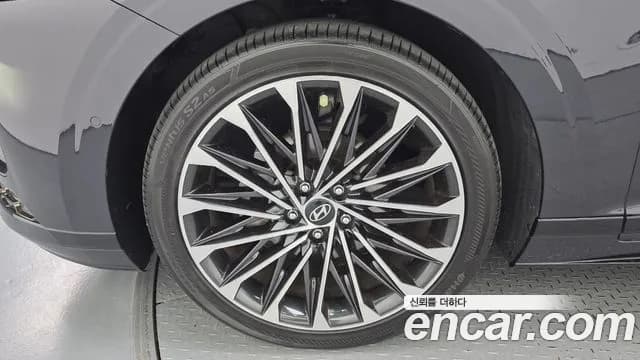 2023 Hyundai Grandeur Hybrid (GN7) Calligraphy Sold VIN KMHN3411BPA038299 – photo 11 2023 Hyundai Grandeur Hybrid (GN7) Calligraphy Sold VIN KMHN3411BPA038299 – photo 11