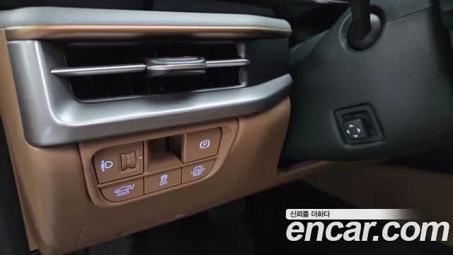 2023 Hyundai Grandeur Hybrid (GN7) Calligraphy Sold VIN KMHN3411BPA038299 – photo 15 2023 Hyundai Grandeur Hybrid (GN7) Calligraphy Sold VIN KMHN3411BPA038299 – photo 15