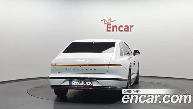 2023 Hyundai Grandeur Hybrid (GN7) Calligraphy Sold VIN KMHN3411BPA039661 – trunk area 2023 Hyundai Grandeur Hybrid (GN7) Calligraphy Sold VIN KMHN3411BPA039661 – trunk area