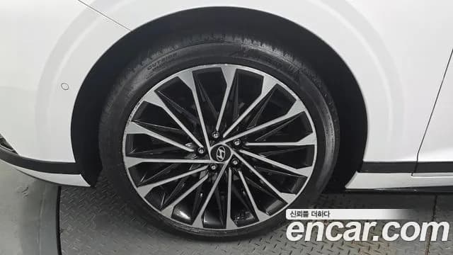 2023 Hyundai Grandeur Hybrid (GN7) Calligraphy Sold VIN KMHN3411BPA039661 – photo 12 2023 Hyundai Grandeur Hybrid (GN7) Calligraphy Sold VIN KMHN3411BPA039661 – photo 12