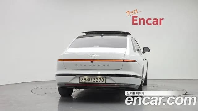 2023 Hyundai Grandeur Hybrid (GN7) Calligraphy Sold VIN KMHN3411BPA047475 – photo 11 2023 Hyundai Grandeur Hybrid (GN7) Calligraphy Sold VIN KMHN3411BPA047475 – photo 11