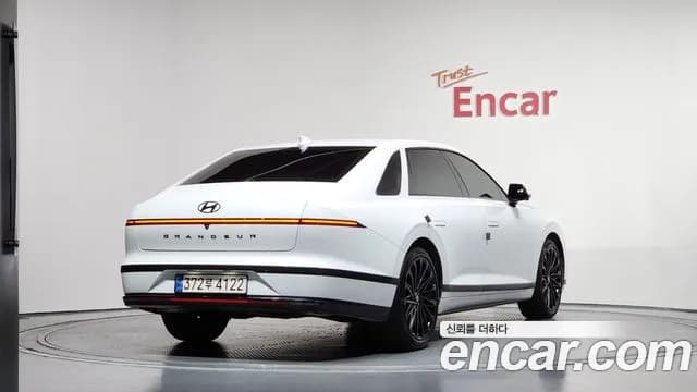 2023 Hyundai Grandeur Hybrid (GN7) Calligraphy Sold VIN KMHN3411BPA048233 – engine bay 2023 Hyundai Grandeur Hybrid (GN7) Calligraphy Sold VIN KMHN3411BPA048233 – engine bay