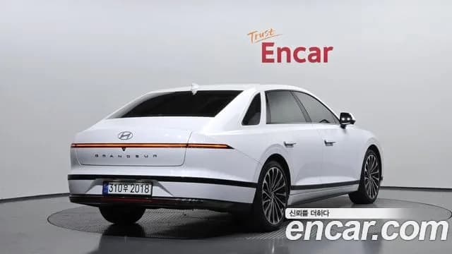 2023 Hyundai Grandeur Hybrid (GN7) Calligraphy Sold VIN KMHN3411BPA052915 – side profile 2023 Hyundai Grandeur Hybrid (GN7) Calligraphy Sold VIN KMHN3411BPA052915 – side profile
