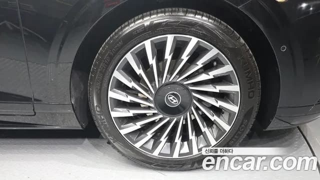 2023 Hyundai Grandeur Hybrid (GN7) Calligraphy Sold VIN KMHN3411BPA054619 – trunk area 2023 Hyundai Grandeur Hybrid (GN7) Calligraphy Sold VIN KMHN3411BPA054619 – trunk area