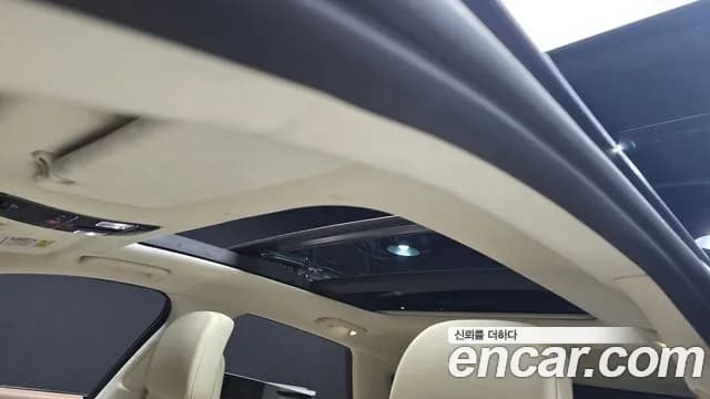 2023 Hyundai Grandeur Hybrid (GN7) Calligraphy Sold VIN KMHN3411BPA060523 – interior seats 2023 Hyundai Grandeur Hybrid (GN7) Calligraphy Sold VIN KMHN3411BPA060523 – interior seats