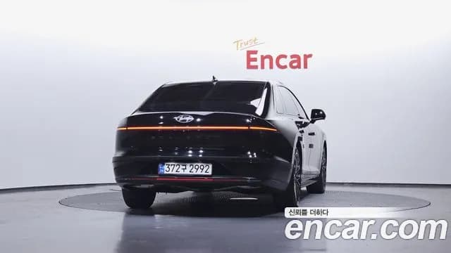2024 Hyundai Grandeur Hybrid (GN7) Calligraphy Sold VIN KMHN3411BRA066866 – rear exterior 2024 Hyundai Grandeur Hybrid (GN7) Calligraphy Sold VIN KMHN3411BRA066866 – rear exterior