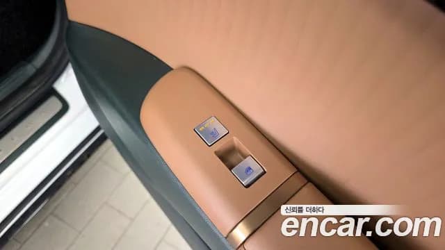 2024 Hyundai Grandeur Hybrid (GN7) Calligraphy Sold VIN KMHN3411BRA067689 – side profile 2024 Hyundai Grandeur Hybrid (GN7) Calligraphy Sold VIN KMHN3411BRA067689 – side profile
