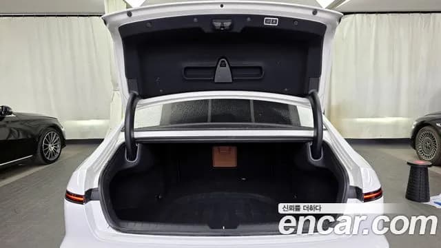 2024 Hyundai Grandeur Hybrid (GN7) Calligraphy Sold VIN KMHN3411BRA067689 – photo 11 2024 Hyundai Grandeur Hybrid (GN7) Calligraphy Sold VIN KMHN3411BRA067689 – photo 11