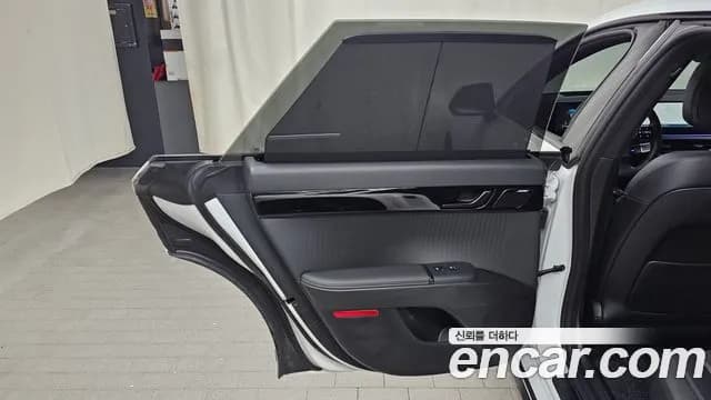 2024 Hyundai Grandeur Hybrid (GN7) Calligraphy Sold VIN KMHN3411BRA073011 – exterior detail 2024 Hyundai Grandeur Hybrid (GN7) Calligraphy Sold VIN KMHN3411BRA073011 – exterior detail