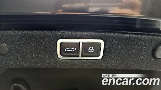2024 Hyundai Grandeur Hybrid (GN7) Calligraphy Sold VIN KMHN3411BRA073216 – side profile 2024 Hyundai Grandeur Hybrid (GN7) Calligraphy Sold VIN KMHN3411BRA073216 – side profile