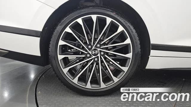 2024 Hyundai Grandeur Hybrid (GN7) Calligraphy Sold VIN KMHN3411BRA074601 – photo 12 2024 Hyundai Grandeur Hybrid (GN7) Calligraphy Sold VIN KMHN3411BRA074601 – photo 12