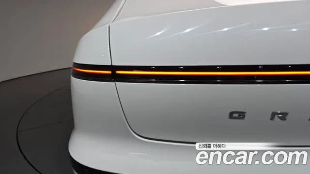 2024 Hyundai Grandeur Hybrid (GN7) Calligraphy Sold VIN KMHN3411BRA076713 – exterior detail 2024 Hyundai Grandeur Hybrid (GN7) Calligraphy Sold VIN KMHN3411BRA076713 – exterior detail