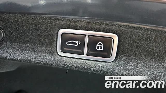 2024 Hyundai Grandeur Hybrid (GN7) Calligraphy Sold VIN KMHN3411BRA079142 – dashboard 2024 Hyundai Grandeur Hybrid (GN7) Calligraphy Sold VIN KMHN3411BRA079142 – dashboard