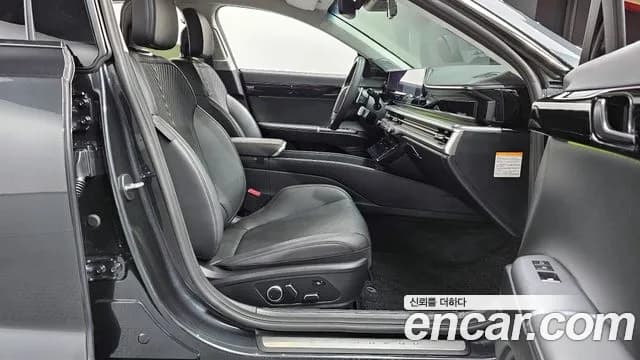 2024 Hyundai Grandeur Hybrid (GN7) Calligraphy Sold VIN KMHN3411BRA079142 – exterior detail 2024 Hyundai Grandeur Hybrid (GN7) Calligraphy Sold VIN KMHN3411BRA079142 – exterior detail