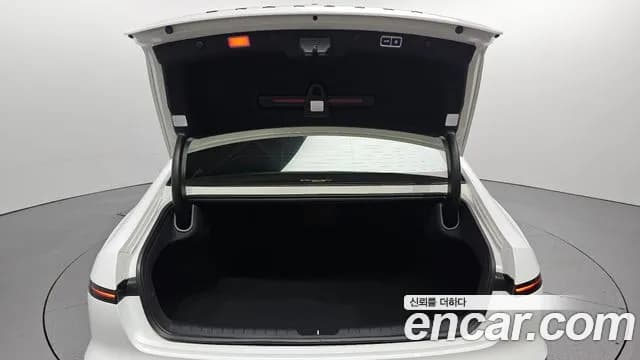 2025 Hyundai Grandeur Hybrid (GN7) Calligraphy Sold VIN KMHN3411BSA102795 – side profile 2025 Hyundai Grandeur Hybrid (GN7) Calligraphy Sold VIN KMHN3411BSA102795 – side profile