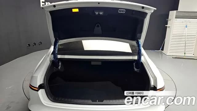 2025 Hyundai Grandeur Hybrid (GN7) Calligraphy Sold VIN KMHN3411BSA104971 – rear exterior 2025 Hyundai Grandeur Hybrid (GN7) Calligraphy Sold VIN KMHN3411BSA104971 – rear exterior