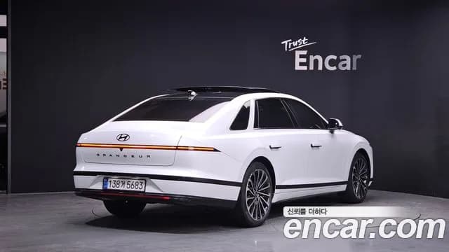 2025 Hyundai Grandeur Hybrid (GN7) Calligraphy Sold VIN KMHN3411BSA104971 – photo 12 2025 Hyundai Grandeur Hybrid (GN7) Calligraphy Sold VIN KMHN3411BSA104971 – photo 12