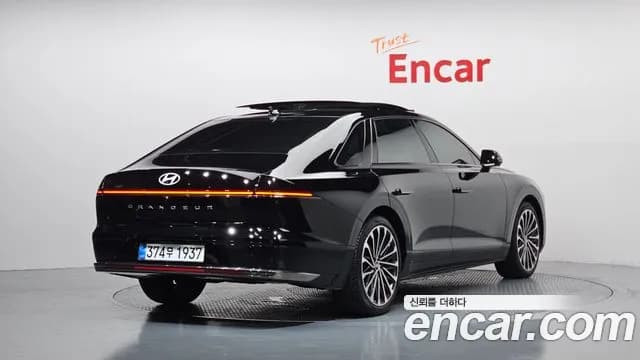 2025 Hyundai Grandeur Hybrid (GN7) Calligraphy Sold VIN KMHN3411BSA119482 – interior seats 2025 Hyundai Grandeur Hybrid (GN7) Calligraphy Sold VIN KMHN3411BSA119482 – interior seats