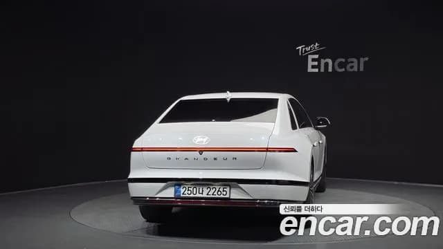 2026 Hyundai Grandeur Hybrid (GN7) Calligraphy Sold VIN KMHN3411BTA134726 – photo 17 2026 Hyundai Grandeur Hybrid (GN7) Calligraphy Sold VIN KMHN3411BTA134726 – photo 17