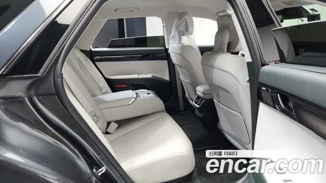 2023 Hyundai Grandeur (GN7) 3.5 Gasoline 2WD Sold VIN KMHN341EBPA012135 – side profile 2023 Hyundai Grandeur (GN7) 3.5 Gasoline 2WD Sold VIN KMHN341EBPA012135 – side profile