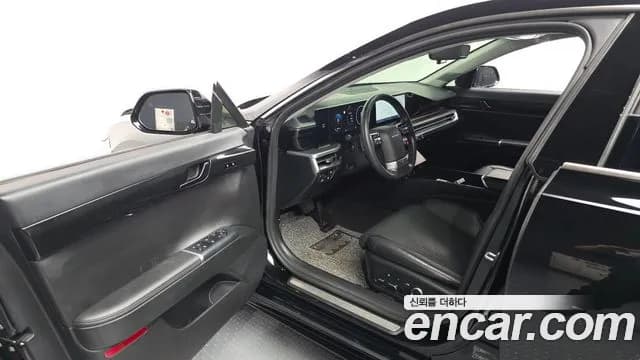 2023 Hyundai Grandeur (GN7) 3.5 Gasoline 2WD Sold VIN KMHN341EBPA016005 – interior seats 2023 Hyundai Grandeur (GN7) 3.5 Gasoline 2WD Sold VIN KMHN341EBPA016005 – interior seats