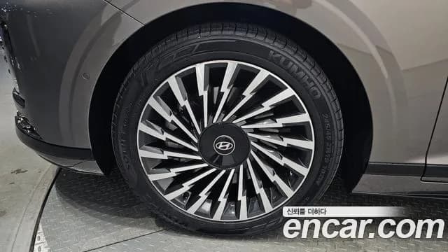 2023 Hyundai Grandeur (GN7) 3.5 Gasoline 2WD Sold VIN KMHN341EBPA017964 – trunk area 2023 Hyundai Grandeur (GN7) 3.5 Gasoline 2WD Sold VIN KMHN341EBPA017964 – trunk area