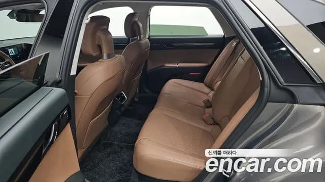 2023 Hyundai Grandeur (GN7) 3.5 Gasoline 2WD Sold VIN KMHN341EBPA017964 – photo 13 2023 Hyundai Grandeur (GN7) 3.5 Gasoline 2WD Sold VIN KMHN341EBPA017964 – photo 13