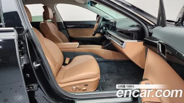 2024 Hyundai Grandeur (GN7) 3.5 Gasoline 2WD Sold VIN KMHN341EBRA063947 – interior seats 2024 Hyundai Grandeur (GN7) 3.5 Gasoline 2WD Sold VIN KMHN341EBRA063947 – interior seats