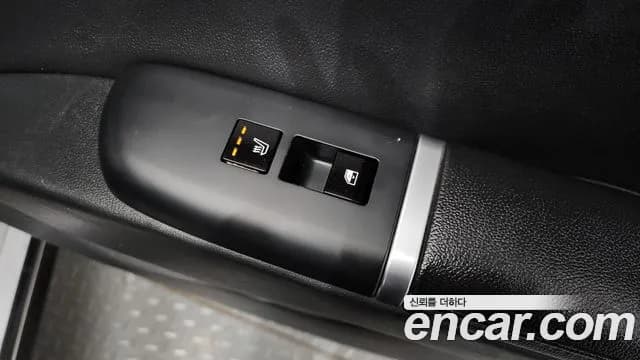 2023 Hyundai Grandeur (GN7) 3.5 LPG 2WD (Taxi) Sold VIN KMHN341FBPA057255 – interior seats 2023 Hyundai Grandeur (GN7) 3.5 LPG 2WD (Taxi) Sold VIN KMHN341FBPA057255 – interior seats