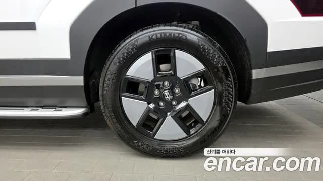 2024 Hyundai Santa Fe (MX5) HEV 1.6 2WD Sold VIN KMHP2811BRU031274 – interior seats 2024 Hyundai Santa Fe (MX5) HEV 1.6 2WD Sold VIN KMHP2811BRU031274 – interior seats