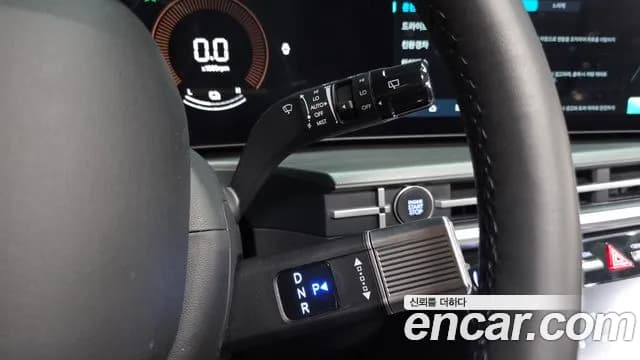 2025 Hyundai Santa Fe (MX5) HEV 1.6 4WD Sold VIN KMHP2811DSU099482 – interior seats 2025 Hyundai Santa Fe (MX5) HEV 1.6 4WD Sold VIN KMHP2811DSU099482 – interior seats