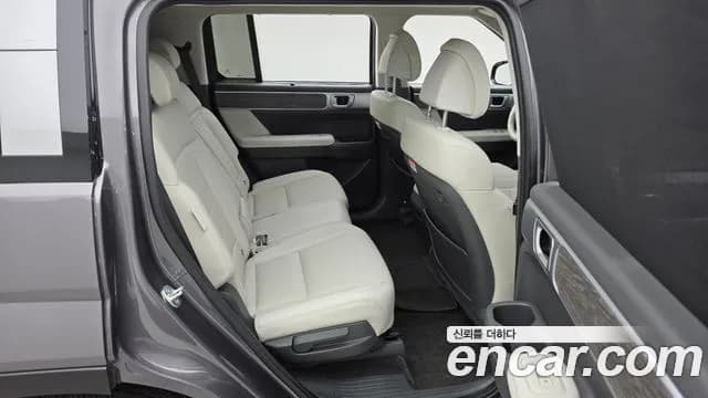 2024 Hyundai Santa Fe (MX5) Gasoline 2.5T 2WD Sold VIN KMHP381LGRU001474 – interior seats 2024 Hyundai Santa Fe (MX5) Gasoline 2.5T 2WD Sold VIN KMHP381LGRU001474 – interior seats