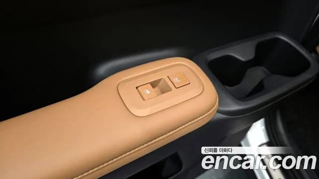 2024 Hyundai Santa Fe (MX5) Gasoline 2.5T 2WD Sold VIN KMHP381LGRU003921 – trunk area 2024 Hyundai Santa Fe (MX5) Gasoline 2.5T 2WD Sold VIN KMHP381LGRU003921 – trunk area
