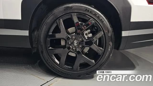 2024 Hyundai Santa Fe (MX5) Gasoline 2.5T 2WD Sold VIN KMHP381LGRU013194 – exterior detail 2024 Hyundai Santa Fe (MX5) Gasoline 2.5T 2WD Sold VIN KMHP381LGRU013194 – exterior detail
