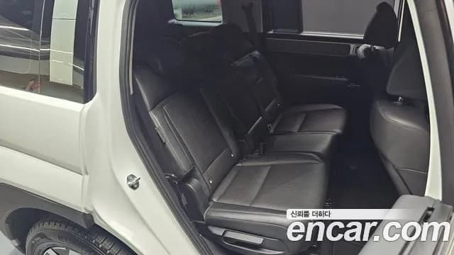 2024 Hyundai Santa Fe (MX5) Gasoline 2.5T 2WD Sold VIN KMHP381LGRU017830 – interior seats 2024 Hyundai Santa Fe (MX5) Gasoline 2.5T 2WD Sold VIN KMHP381LGRU017830 – interior seats