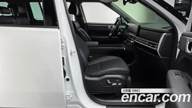 2024 Hyundai Santa Fe (MX5) Gasoline 2.5T 2WD Sold VIN KMHP381LGRU024513 – trunk area 2024 Hyundai Santa Fe (MX5) Gasoline 2.5T 2WD Sold VIN KMHP381LGRU024513 – trunk area