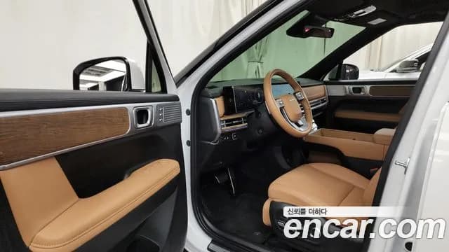 2025 Hyundai Santa Fe (MX5) Gasoline 2.5T 2WD Sold VIN KMHP381LGSU046680 – exterior detail 2025 Hyundai Santa Fe (MX5) Gasoline 2.5T 2WD Sold VIN KMHP381LGSU046680 – exterior detail
