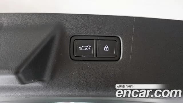 2025 Hyundai Santa Fe (MX5) Gasoline 2.5T 2WD Sold VIN KMHP381LGSU050243 – side profile 2025 Hyundai Santa Fe (MX5) Gasoline 2.5T 2WD Sold VIN KMHP381LGSU050243 – side profile