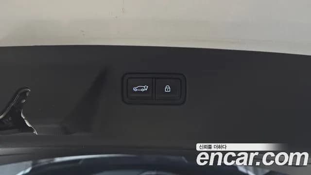 2024 Hyundai Santa Fe (MX5) Gasoline 2.5T 4WD Sold VIN KMHP381LHRU010802 – interior seats 2024 Hyundai Santa Fe (MX5) Gasoline 2.5T 4WD Sold VIN KMHP381LHRU010802 – interior seats