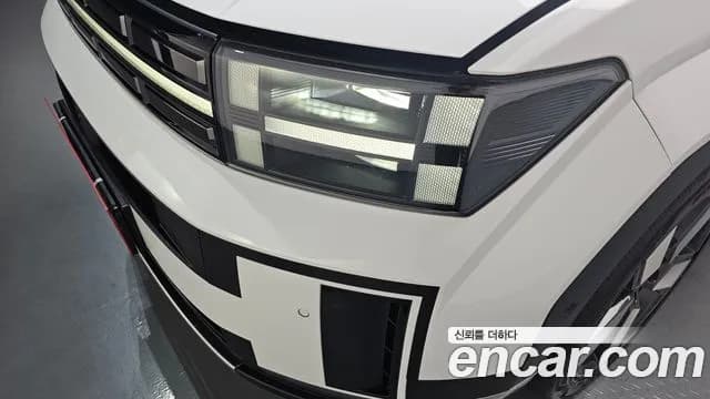 2025 Hyundai Santa Fe (MX5) Gasoline 2.5T 4WD Sold VIN KMHP381LHSU048165 – interior seats 2025 Hyundai Santa Fe (MX5) Gasoline 2.5T 4WD Sold VIN KMHP381LHSU048165 – interior seats