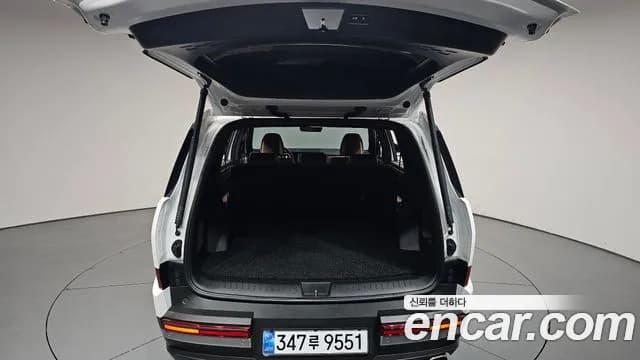 2025 Hyundai Santa Fe (MX5) Gasoline 2.5T 4WD Sold VIN KMHP381LHSU048165 – exterior detail 2025 Hyundai Santa Fe (MX5) Gasoline 2.5T 4WD Sold VIN KMHP381LHSU048165 – exterior detail