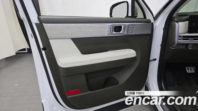 2024 Hyundai Santa Fe (MX5) HEV 1.6 2WD Sold VIN KMHP5811BRU001988 – trunk area 2024 Hyundai Santa Fe (MX5) HEV 1.6 2WD Sold VIN KMHP5811BRU001988 – trunk area