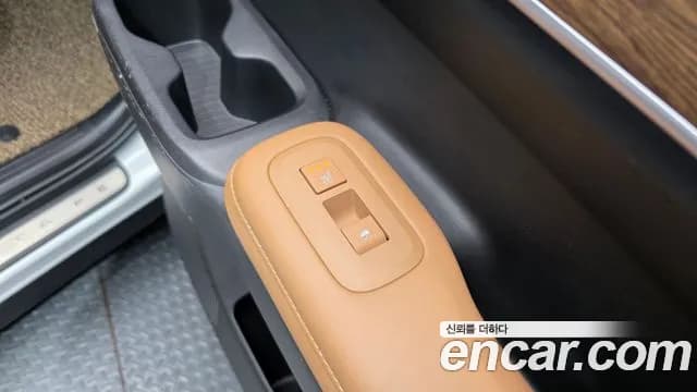 2024 Hyundai Santa Fe (MX5) HEV 1.6 2WD Sold VIN KMHP5811BRU013391 – trunk area 2024 Hyundai Santa Fe (MX5) HEV 1.6 2WD Sold VIN KMHP5811BRU013391 – trunk area